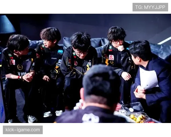 狼队战术调整引关注，新赛季打法升级成焦点