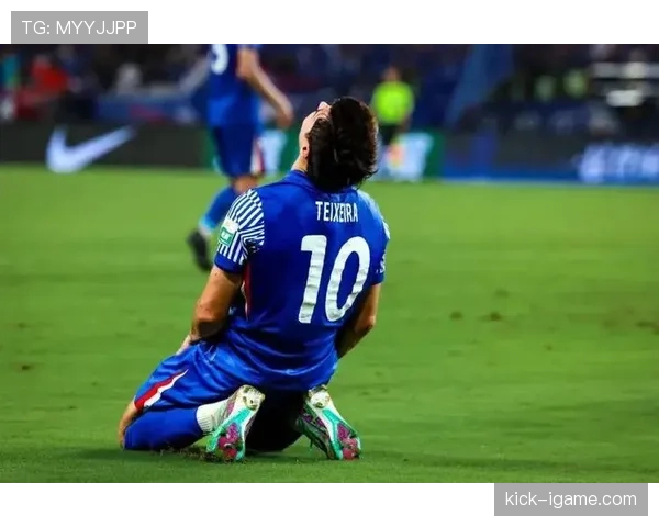 特谢拉华丽过人助上海申花逆转，状态回暖点燃球迷期待