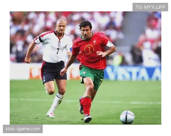 足球巨星技术盘点：稳健表现彰显顶级球员独特技能与赛场影响力