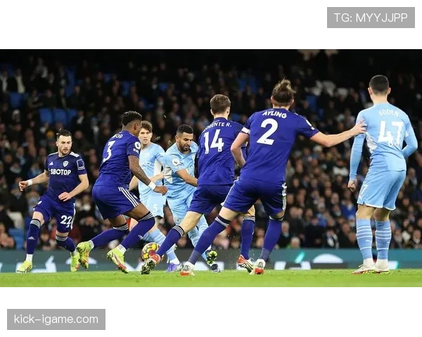 斯托克城红白军团状态回暖,重燃争冠希望展现新气象 斯托克城红白军团状态回暖,重燃争冠希望展现新气象