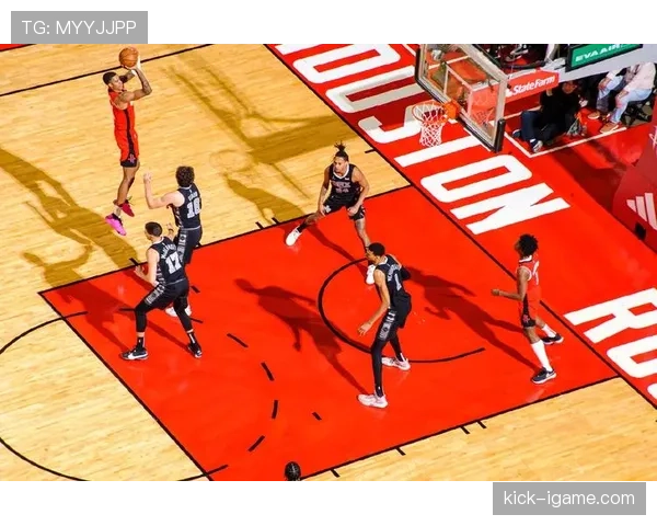 申京挡拆制造内线错位提升得分效率显著拉开团队空间