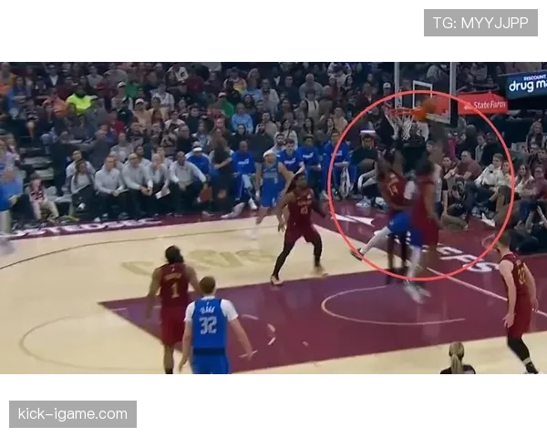 库珀·弗拉格突破解围效率提升显著，助力球队无球进攻转型