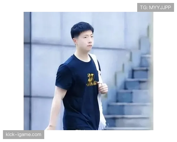 马龙训练完顺手给自己煮碗面，这自律程度真绷不住了