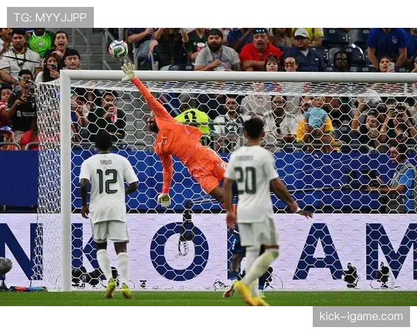 西班牙1-0乌拉圭：世界杯H组末轮战报